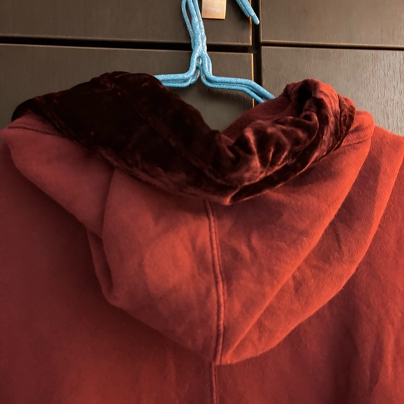 Free People Westwood Cardigan M NWT Dark Berry Hooded Velvet Wrap Whimsygoth - Picture 15 of 16